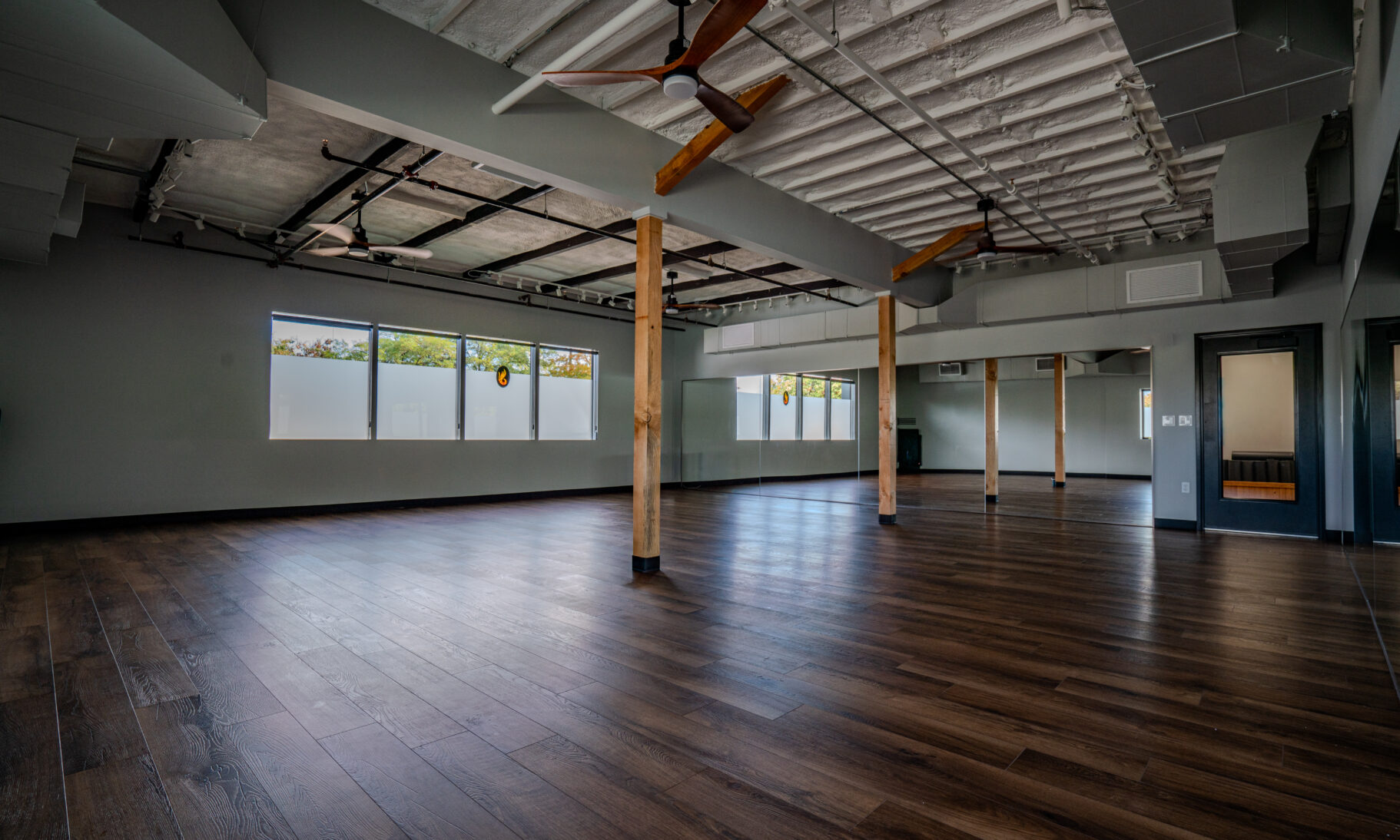 BFStudioOct--3 BFStudioOct--3